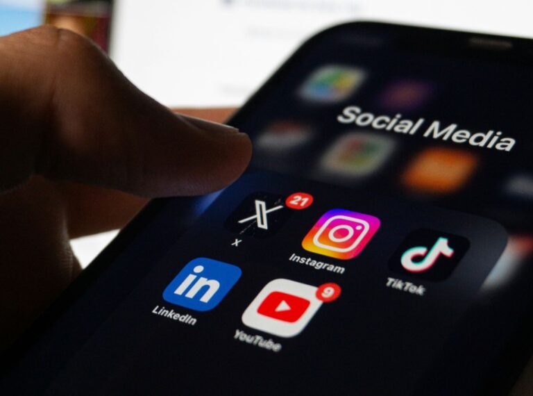 Unicorns’ Magical Healing Power: Combatting Misleading Medical Information on Social Media
